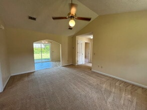 1237 Dharahn Dr in Hinesville, GA - Building Photo - Building Photo