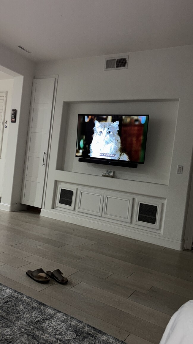 2540 Corbel Way in San Marcos, CA - Foto de edificio - Building Photo