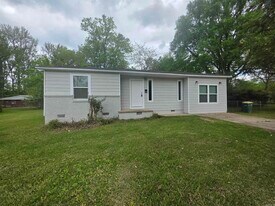 407 Rock St in North Little Rock, AR - Building Photo