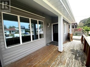 973 Mink St in Pickering, ON - Building Photo - Building Photo