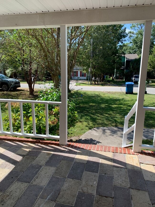 215 Hillsdale Dr in Wilmington, NC - Building Photo - Building Photo