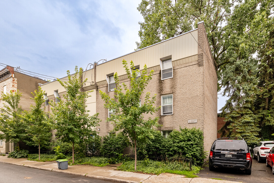 1620-1630 De La Visitation Rue in Montréal, QC - Building Photo