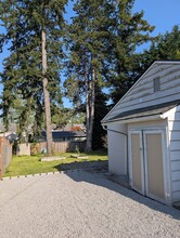 608 Tacoma Ave NE,, Unit 608 Tacoma Ave NE in Renton, WA - Foto de edificio - Building Photo
