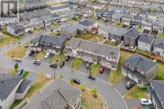 92 Natare Pl in Ottawa, ON - Building Photo - Building Photo