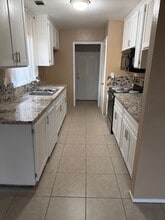 2127 Park View Dr in Los Banos, CA - Building Photo - Building Photo