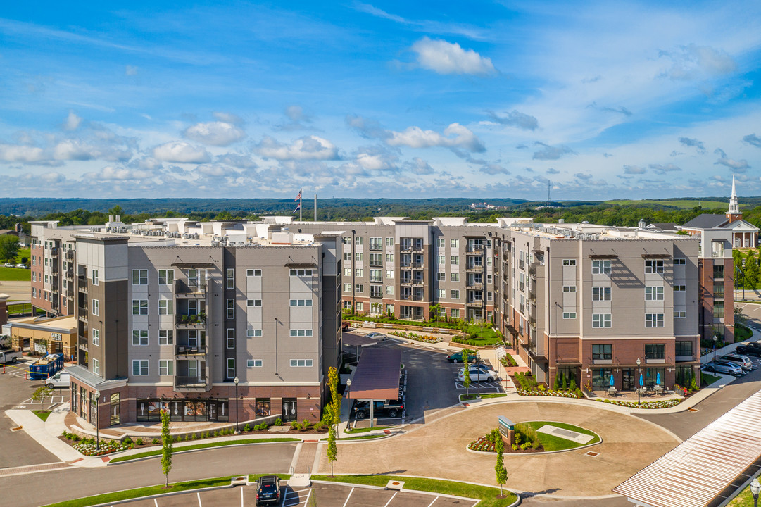 The Villages of Twin Oaks in Ballwin, MO - Foto de edificio