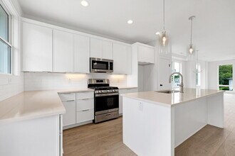1412 Sawyer Rd in Raleigh, NC - Building Photo - Building Photo