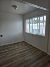 6167 Mauritania Ave, Unit C in Oakland, CA - Foto de edificio - Building Photo