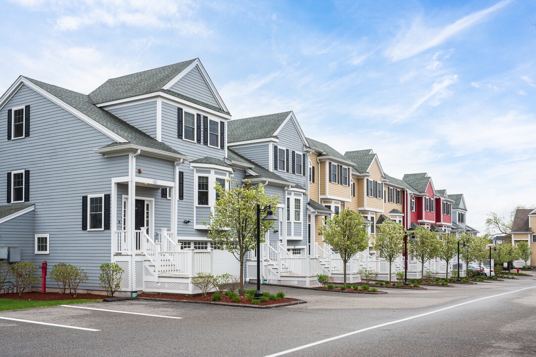 Lenox Village Townhomes in Norwood, MA - Building Photo