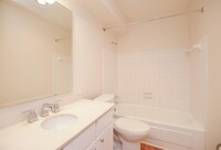 2101 Fountain View Dr photo'