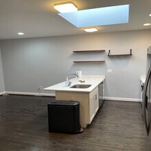 1721 Trinidad Ave NE, Unit 4 in Washington, DC - Foto de edificio - Building Photo