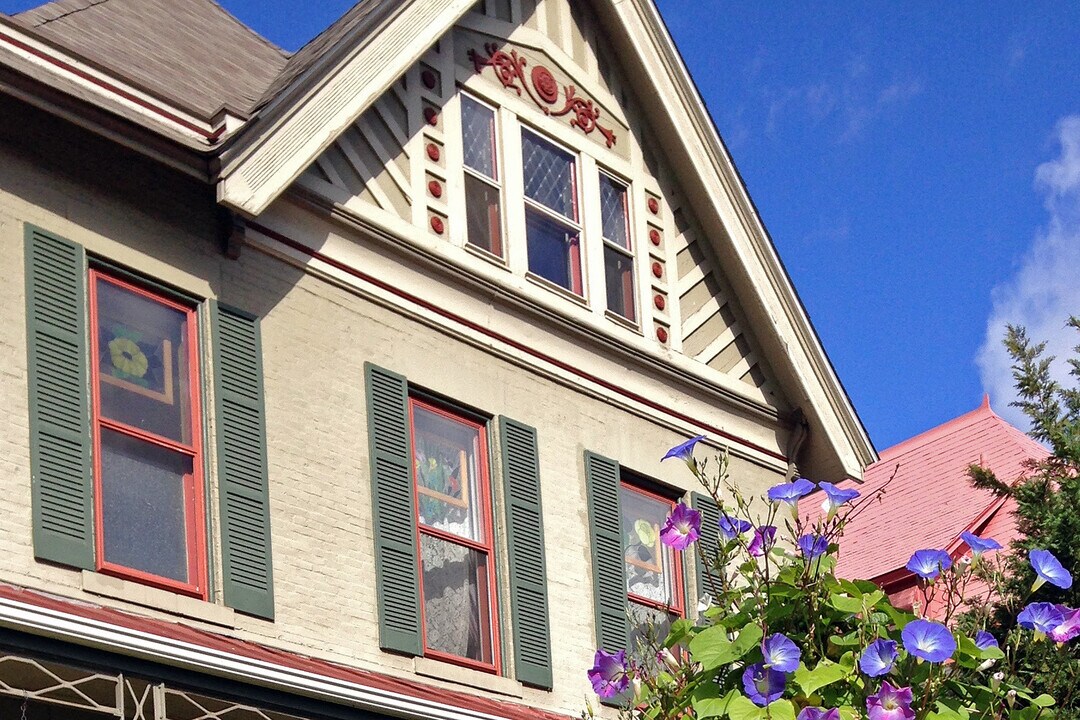 827 N. Highland Ave., Unit 3rd Fl. in Pittsburgh, PA - Building Photo