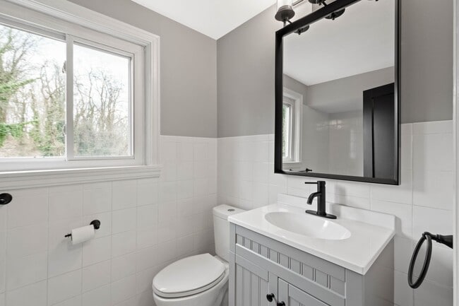 2603 Laketon Rd in Pittsburgh, PA - Building Photo - Building Photo