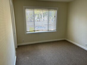 405 California Dr in Burlingame, CA - Building Photo - Building Photo
