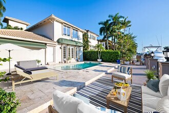 413 Coconut Isle Dr in Fort Lauderdale, FL - Building Photo - Building Photo