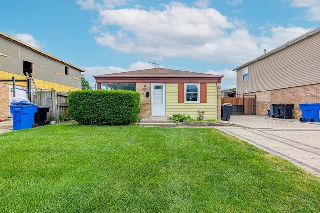 4677 W 84th Pl
