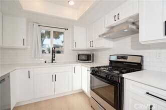 522 17th St in Huntington Beach, CA - Building Photo - Building Photo