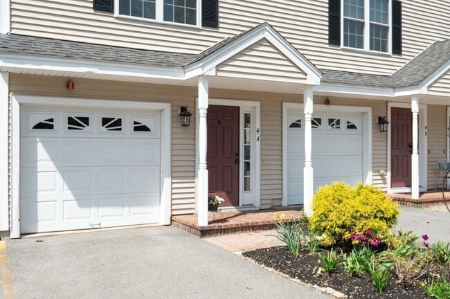 28 West St in Ayer, MA - Building Photo - Building Photo