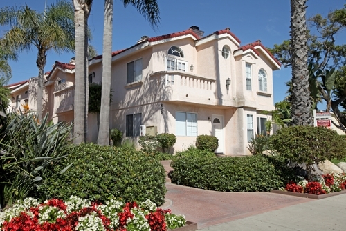 Pacific Beach in San Diego, CA - Foto de edificio