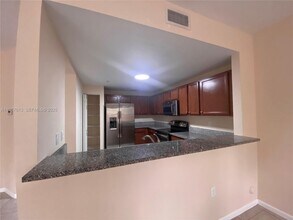8740 NW 97th Ave in Doral, FL - Building Photo - Building Photo