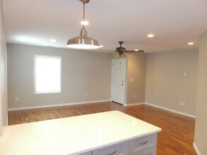 239 St John St in New Haven, CT - Building Photo - Building Photo