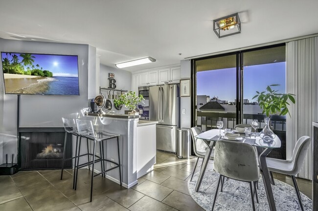 property at 7320 Hawthorn Ave