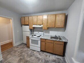 210 Main St in Poughkeepsie, NY - Building Photo - Building Photo