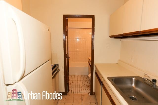814 W Cornelia, Unit M03B in Chicago, IL - Foto de edificio - Building Photo