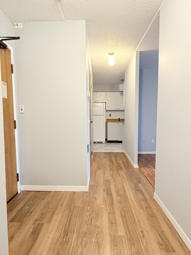 1653 Ouellette Ave in Windsor, ON - Building Photo - Building Photo