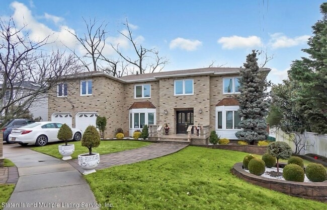 35 Nancy Ln in Staten Island, NY - Building Photo - Building Photo