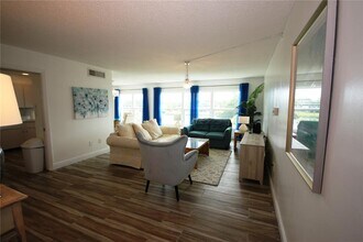 1655 S Highland Ave in Clearwater, FL - Foto de edificio - Building Photo