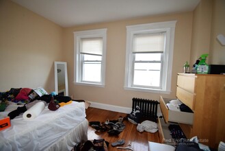 2001 Commonwealth Ave, Unit 16 in Brighton, MA - Building Photo - Building Photo