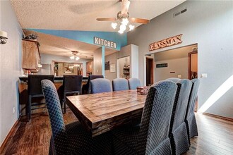 14301 S Brent Dr in Oklahoma City, OK - Foto de edificio - Building Photo