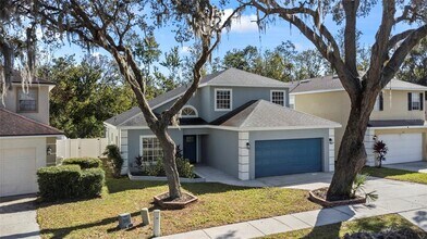 214 Pinewood Dr in Davenport, FL - Building Photo - Building Photo