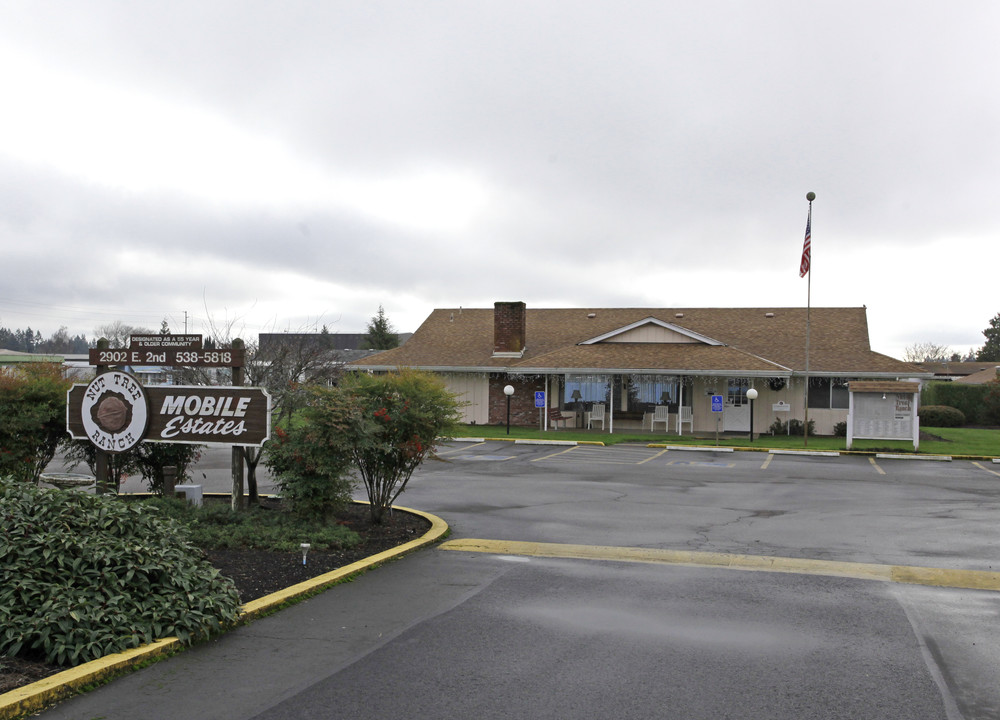 Nut Tree Ranch in Newberg, OR - Building Photo