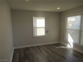 12009 Summerland Ave in Cleveland, OH - Building Photo - Building Photo