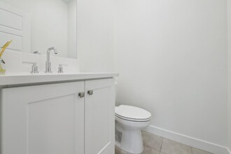 275 Carmona in Lake Forest, CA - Building Photo - Building Photo