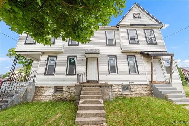 property at 315 Wohlers Ave