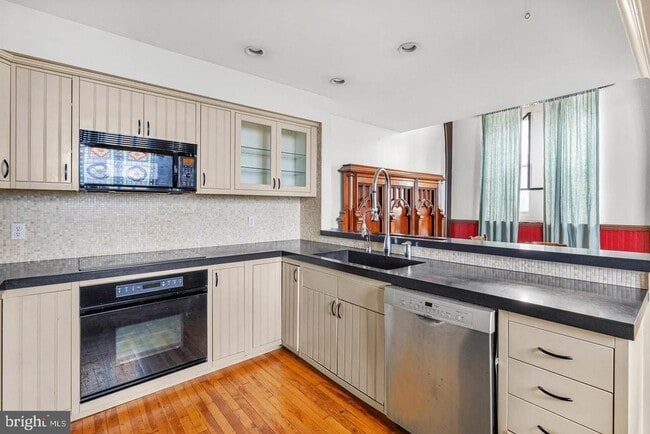 3849 Terrace St in Philadelphia, PA - Building Photo - Building Photo