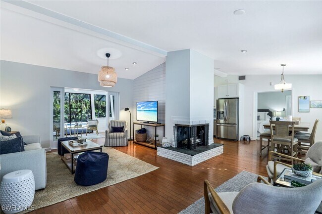 739 7th Ave N in Naples, FL - Building Photo - Building Photo