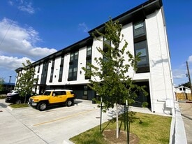 Studio Arms Apartments in Jefferson, LA - Building Photo