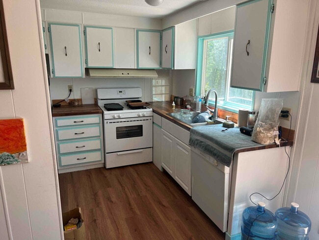 property at 888 Rock Creek Rd
