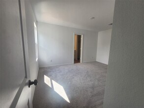 906 Pertuso Ln in Huffman, TX - Foto de edificio - Building Photo