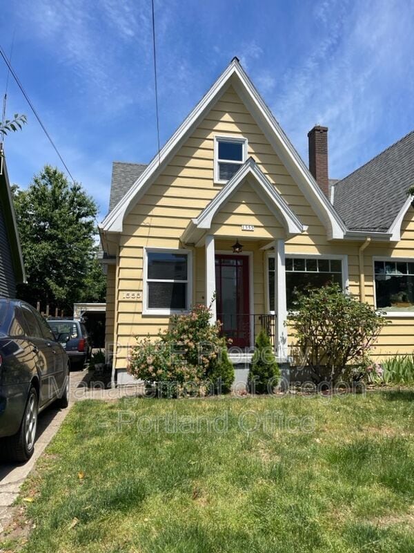 property at 1555 N Killingsworth St