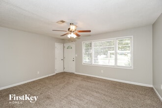 3327 Springville Rd in Powder Springs, GA - Building Photo - Building Photo
