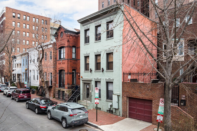 1620 Corcoran St NW in Washington, DC - Building Photo - Building Photo