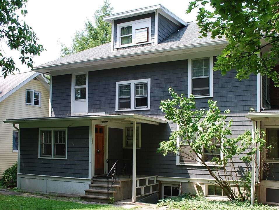 109 Llenroc Ct in Ithaca, NY - Building Photo