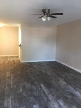 5550 N Braeswood Blvd in Houston, TX - Building Photo - Building Photo