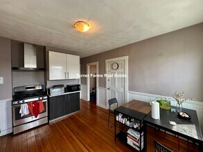 23 Granite St, Unit 3 in Somerville, MA - Building Photo - Building Photo