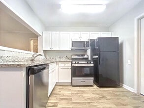 2776 Palm Dr in Atlanta, GA - Building Photo - Building Photo